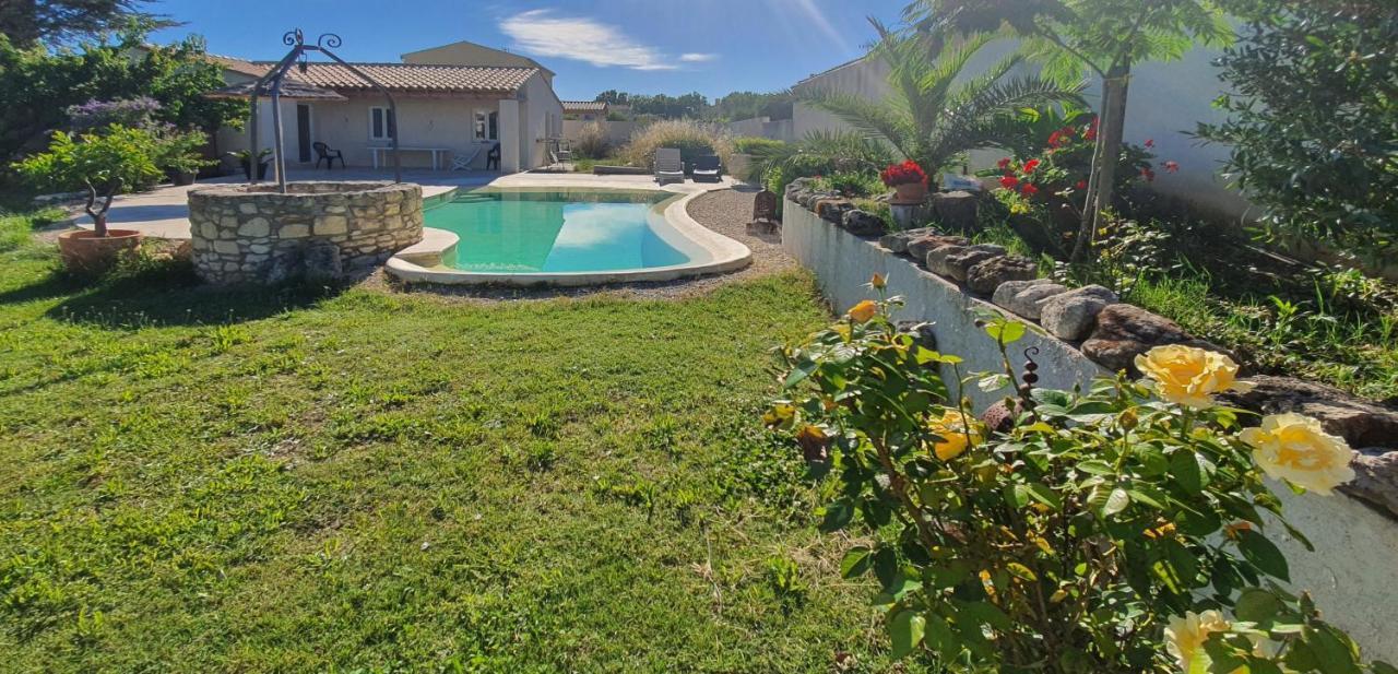 Coquet 2 Pieces Au Calme Avec Piscine Vila Fontvieille Exterior foto