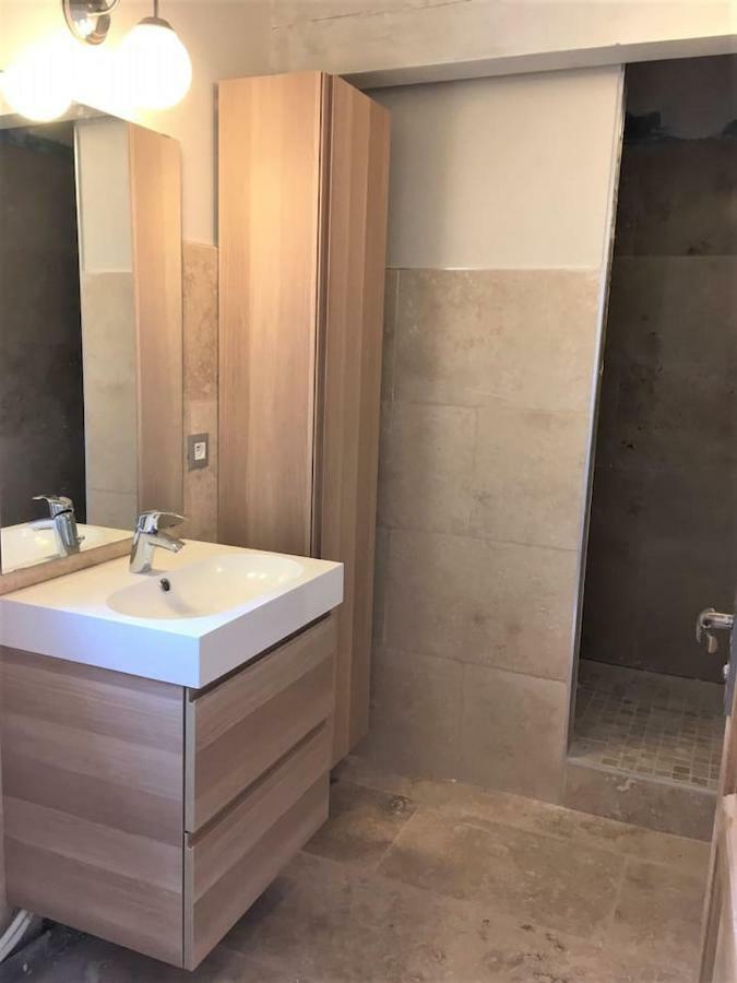 Coquet 2 Pieces Au Calme Avec Piscine Vila Fontvieille Exterior foto